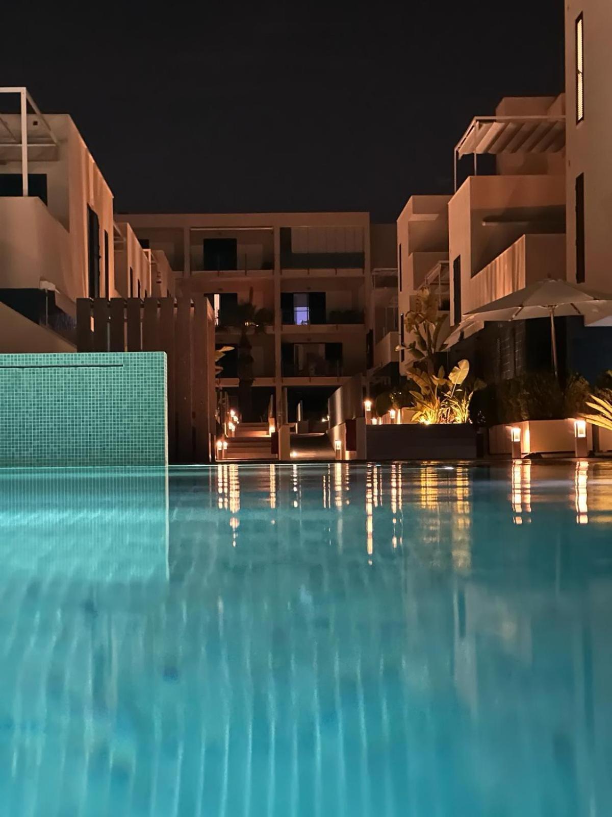 オリウエラPalmview Poolside Heaven In Turquesa Del Marアパートメント エクステリア 写真