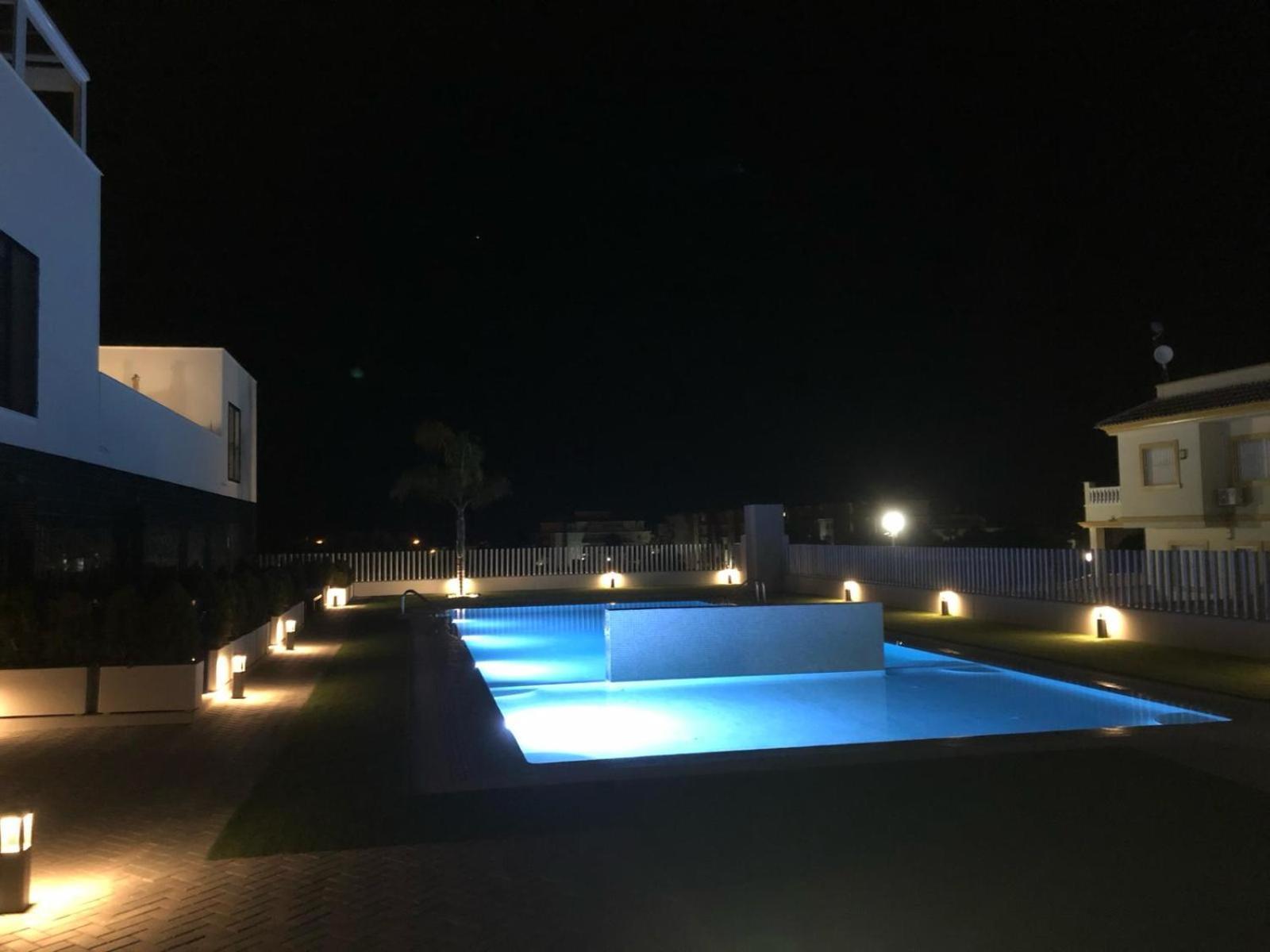 オリウエラPalmview Poolside Heaven In Turquesa Del Marアパートメント エクステリア 写真
